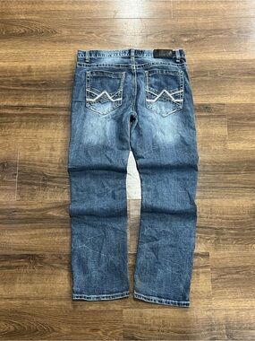 True Luck Y2K Embroidered Back Pocket Jeans Size 34/32